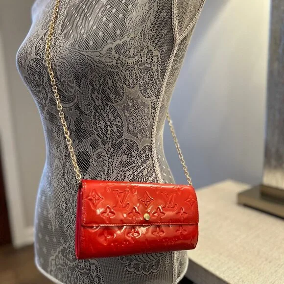Louis Vuitton Vernis Portefeuille Sarah Wallet Vibrant Red Patent Leather - Picture 6 of 12
